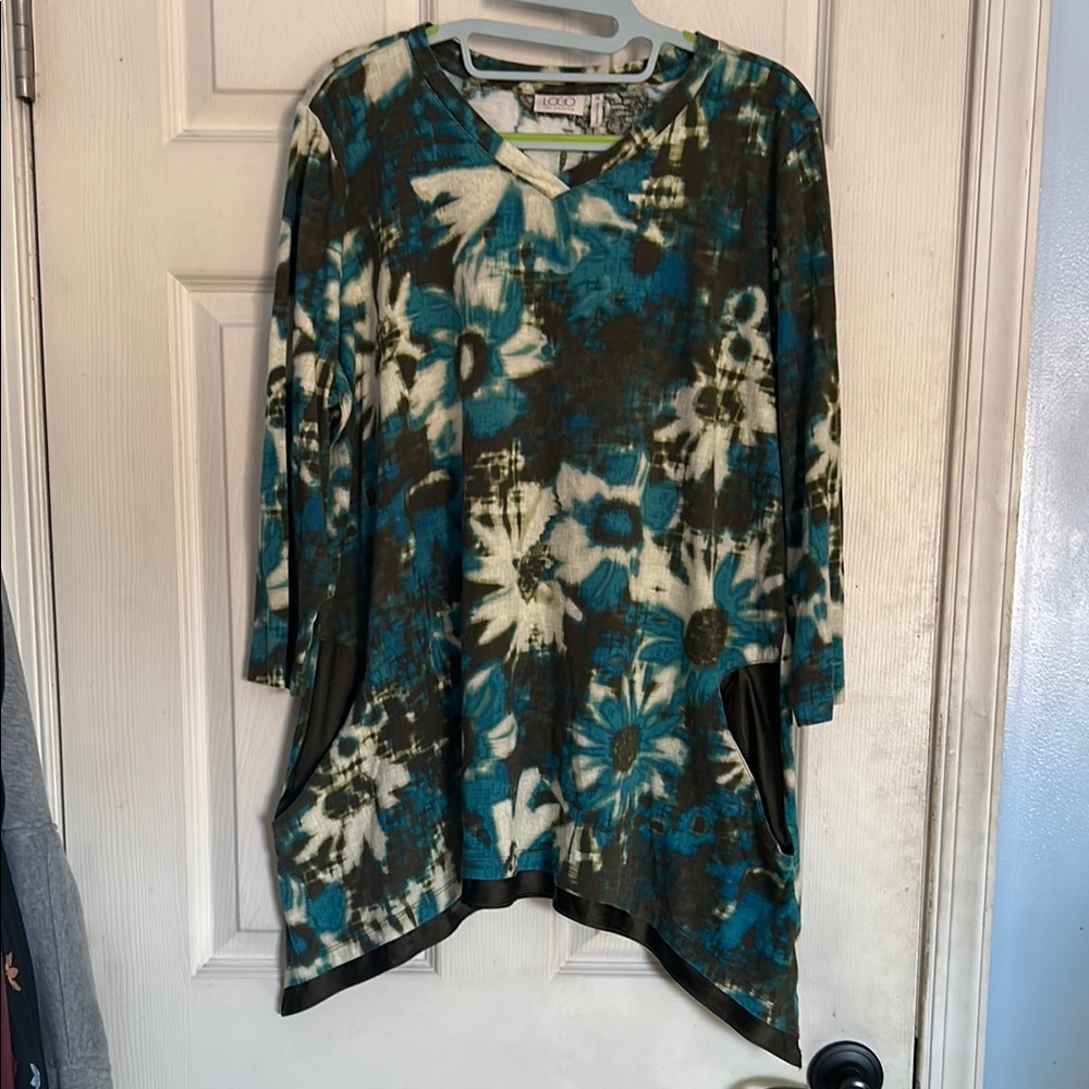 LOGO by Lori Goldstein Blue and Brown Floral Long Sleeve Top